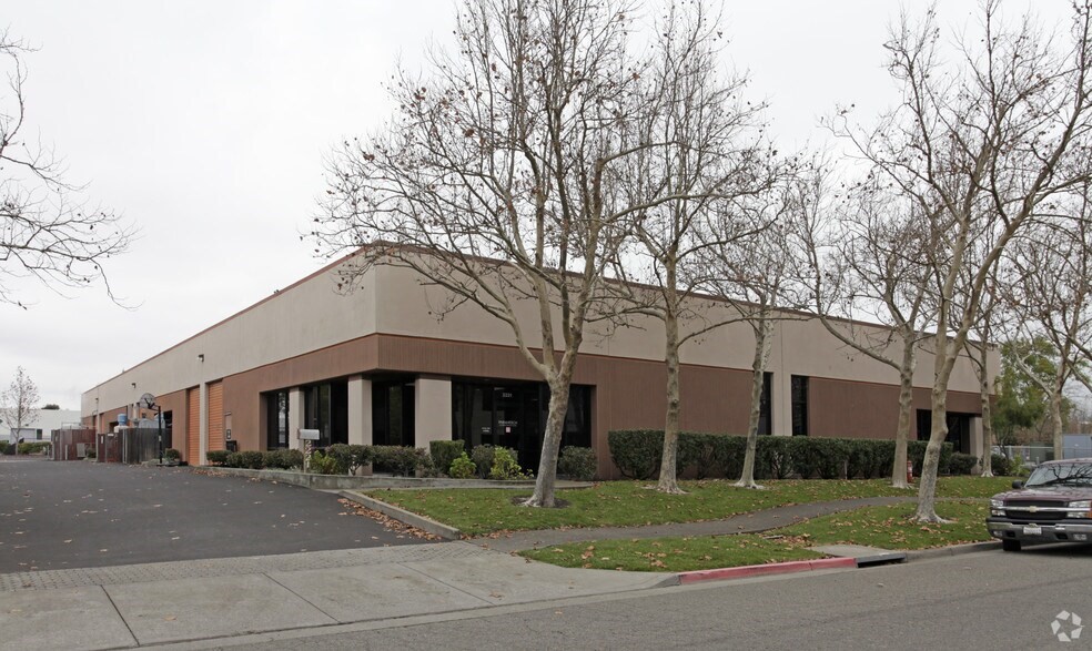 Parmatech Factory - 2221 Pine View Way, Petaluma, CA 94954